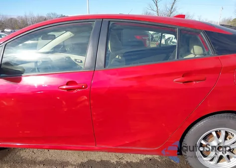 2019 Toyota Prius Le z USA, uszkodzony, nr VIN JTDL9RFU2K3008975